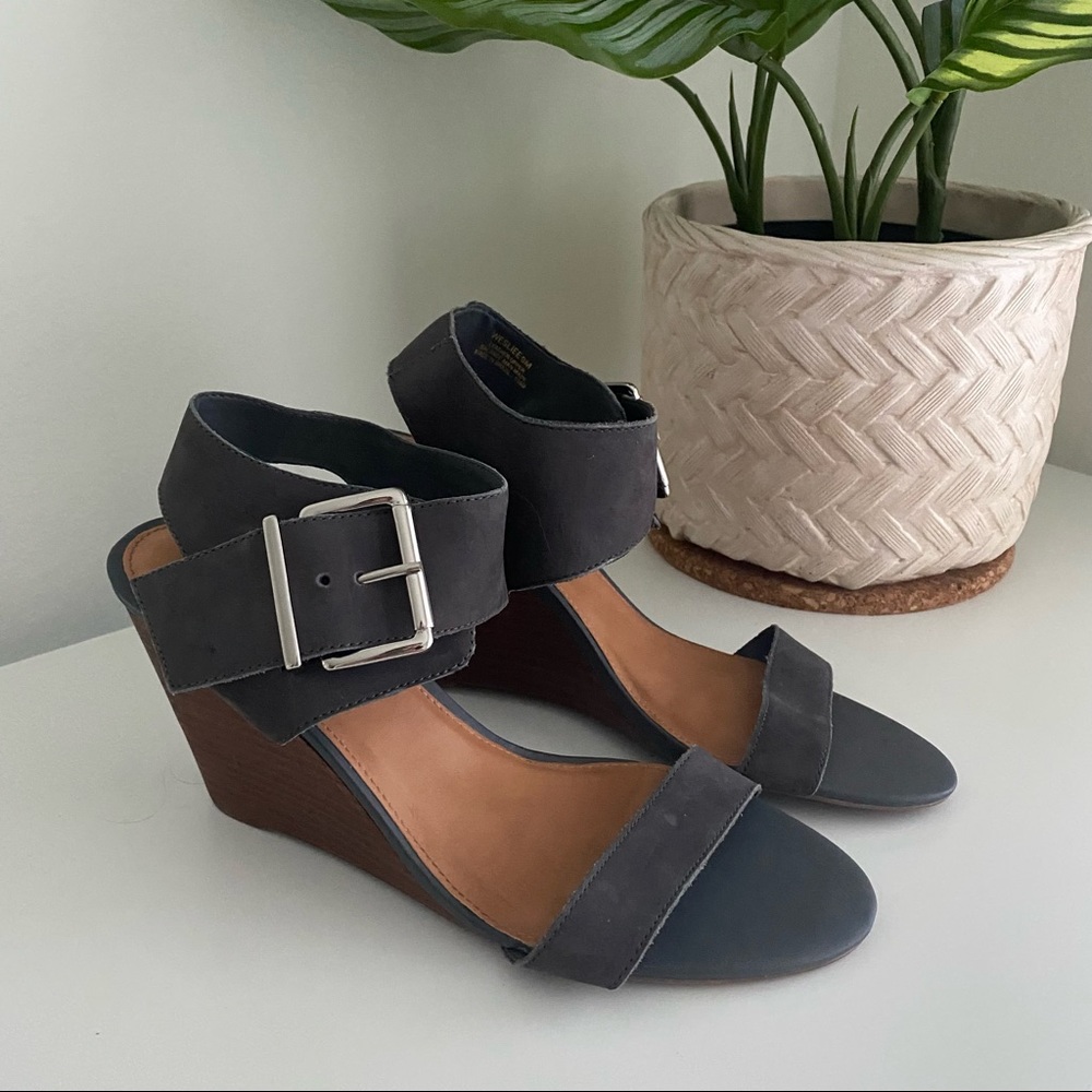 Steve Madden Blue-Grey Wedges